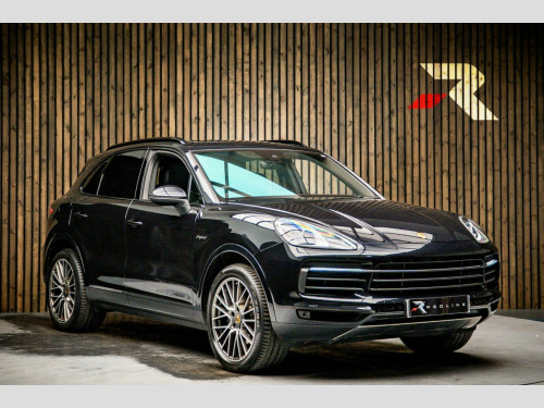 Porsche Cayenne  3.0 V6 E-Hybrid 17.9kWh Platinum Edition TiptronicS 4WD Euro 6 (s/s) 5dr (3