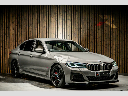 BMW 5 Series M5 4.4 M550i V8 Steptronic xDrive Euro 6 (s/s) 4dr 