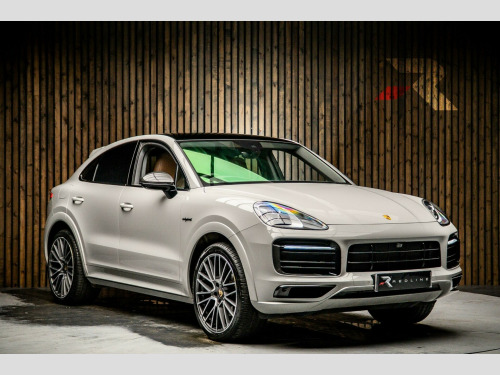 Porsche Cayenne  3.0 V6 E-Hybrid 17.9kWh Platinum Edition TiptronicS 4WD Euro 6 (s/s) 5dr (3