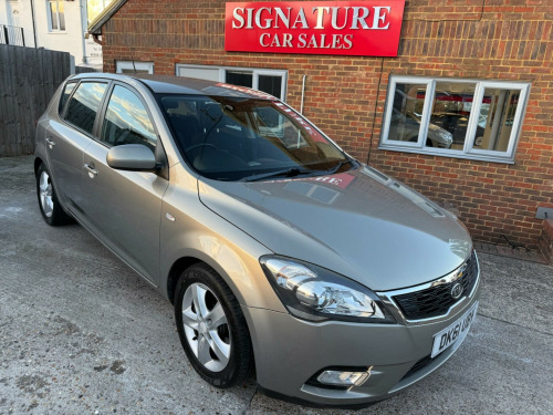 Kia ceed  1.6 2 Auto Euro 5 5dr
