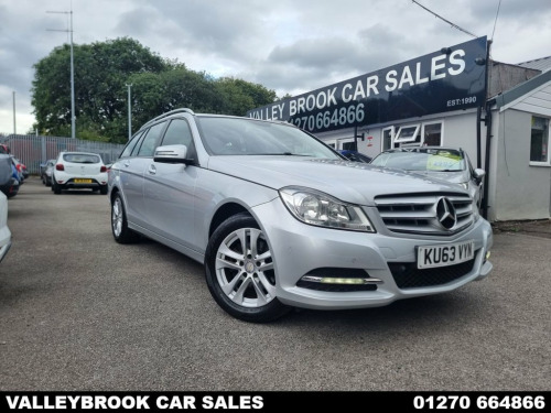 Mercedes-Benz C-Class C180 1.6 C180 Executive SE Estate 5dr Petrol G-Tronic+ 