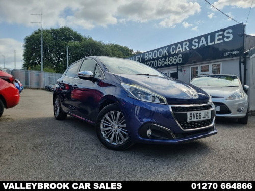 Peugeot 208  1.2 PureTech Allure Hatchback 5dr Petrol EAT Euro 