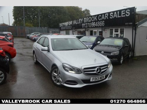 Mercedes-Benz E-Class E220 2.1 E220 CDI SE Saloon 4dr Diesel G-Tronic+ Euro 5