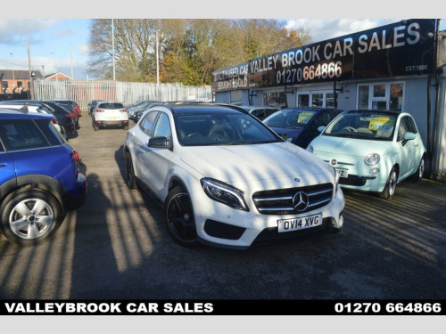 Mercedes-Benz GLA-Class GLA220 2.1 GLA220 CDI AMG Line SUV 5dr Diesel 7G-DCT 4MAT