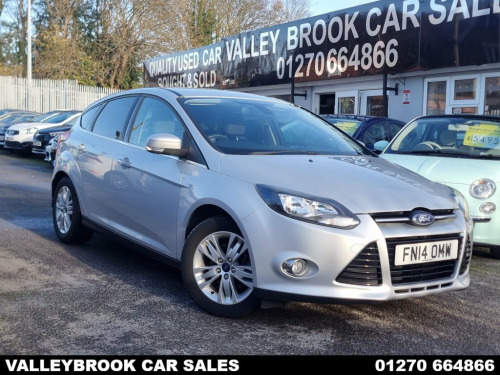 Ford Focus  1.0T EcoBoost Titanium Navigator Hatchback 5dr Pet 