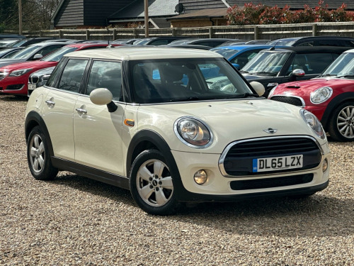 MINI Hatch  1.5 Cooper Euro 6 (s/s) 5dr