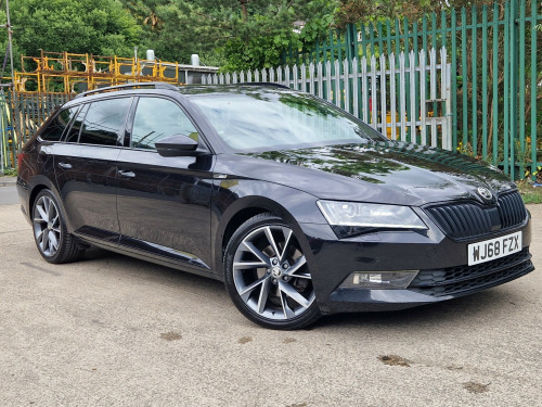 Skoda Superb  2.0 TDI SportLine Plus Estate 5dr Diesel DSG Euro 6 (s/s) (190 ps)