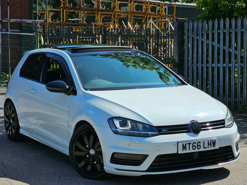 Volkswagen Golf  2.0 TDI BlueMotion Tech R-Line Edition Hatchback 3dr Diesel Manual Euro 6 (