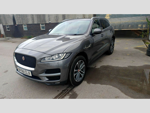 Jaguar F-PACE  2.0 D180 Portfolio SUV 5dr Diesel Auto AWD Euro 6 (s/s) (180 ps)