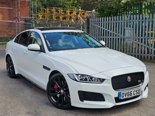 Jaguar XE  3.0 V6 S Saloon 4dr Petrol Auto Euro 6 (s/s) (340 ps)