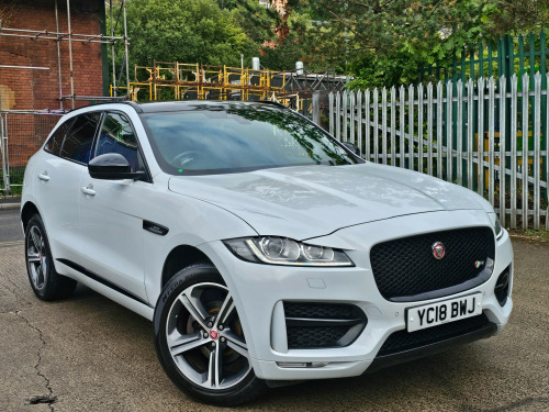 Jaguar F-PACE  2.0 D240 R-Sport SUV 5dr Diesel Auto AWD Euro 6 (s/s) (240 ps)