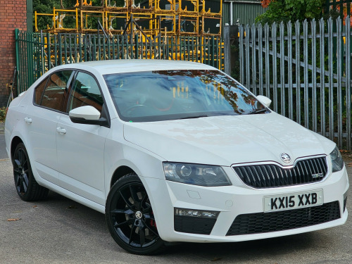 Skoda Octavia  2.0 TDI vRS Hatchback 5dr Diesel Manual Euro 5 (s/s) (184 ps)