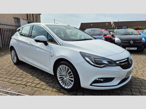 Vauxhall Astra  1.4i Turbo Elite Nav Hatchback 5dr Petrol Manual E