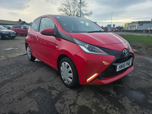 Toyota AYGO  1.0 VVT-i x-play Hatchback 5dr Petrol Manual Euro  