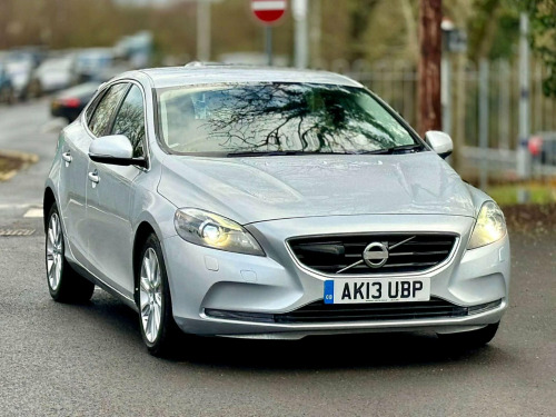 Volvo V40  2.0 D3 SE Lux Nav