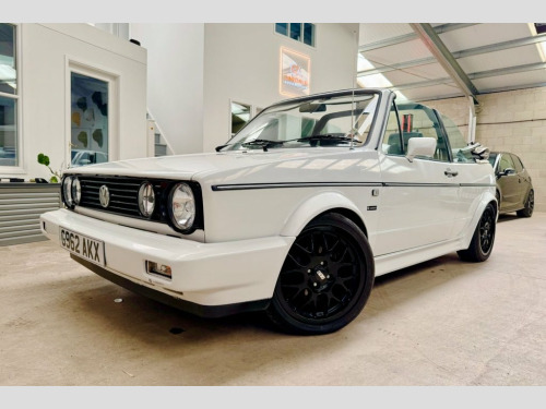 Volkswagen Golf  1.8l 2d  90 BHP
