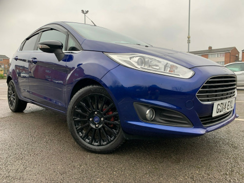 Ford Fiesta  TITANIUM 5-Door