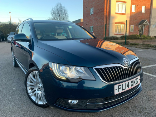 Skoda Superb  ELEGANCE TDI CR DSG 5-Door