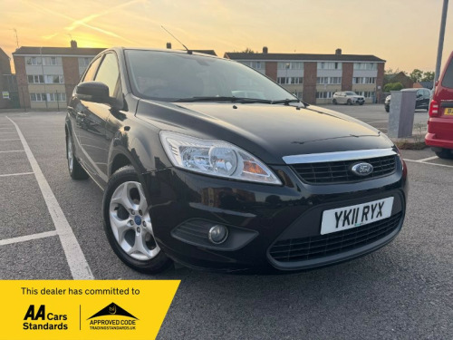 Ford Focus  1.6 Sport 5dr
