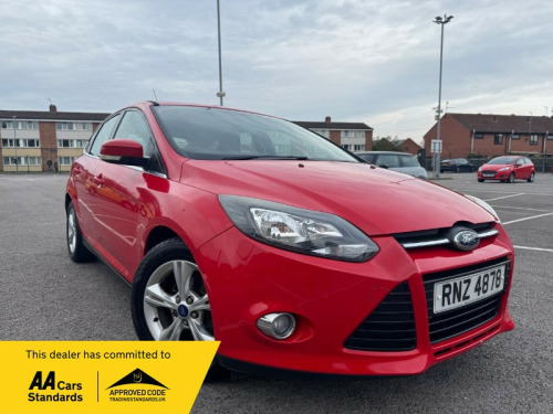 Ford Focus  1.6 Zetec Hatchback 5dr Petrol Manual Euro 5 (125 ps)
