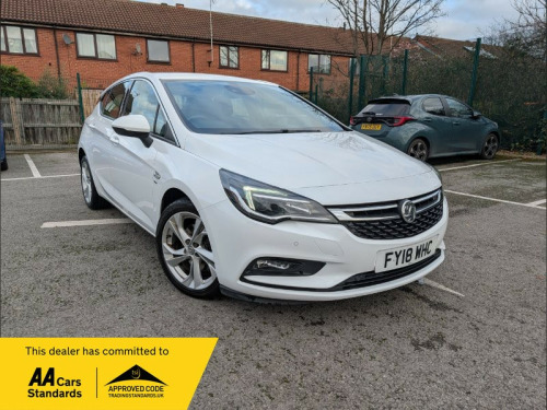 Vauxhall Astra  1.6 CDTi BlueInjection SRi Nav Hatchback 5dr Diesel Manual Euro 6 (s/s) (13 