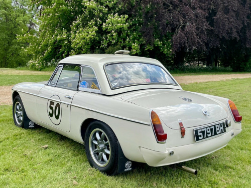 MG MGB ROADSTER 2-Door