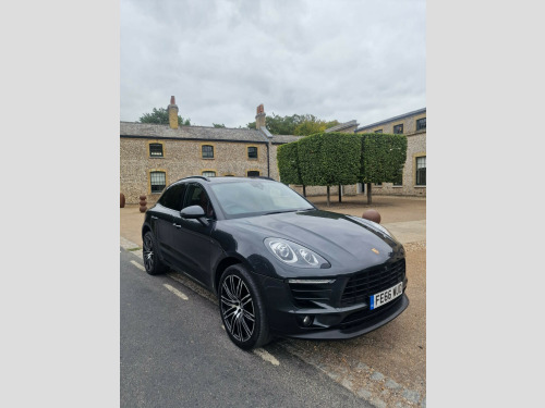 Porsche Macan  D S PDK 5-Door