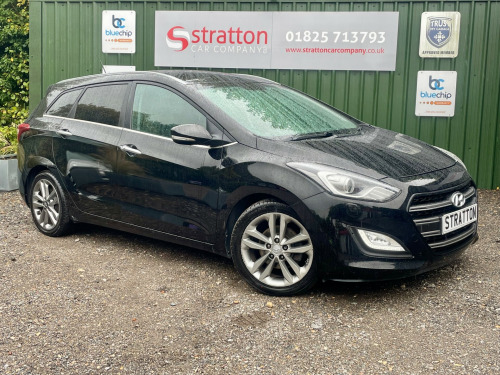Hyundai i30  1.6 CRDi Blue Drive Premium Tourer 5dr Diesel Manual Euro 6 (s/s) (136 ps)