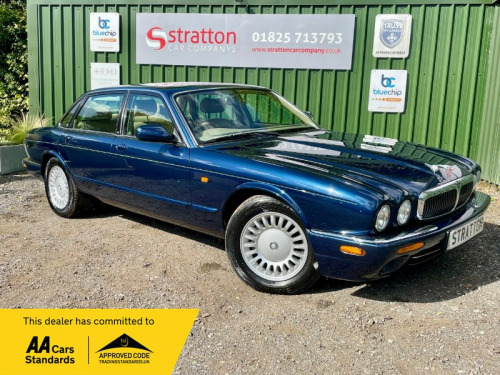 Jaguar XJ Series  XJ8 3.2 4dr Auto