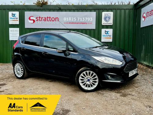 Ford Fiesta  1.0T EcoBoost Titanium Hatchback 5dr Petrol Manual Euro 5 (s/s) (125 ps)
