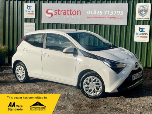 Toyota AYGO  1.0 VVT-i x-play Hatchback 5dr Petrol Manual Euro 6 (s/s) (71 ps)