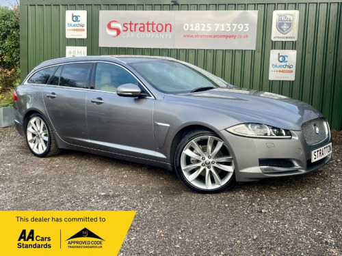 Jaguar XF  2.2d Luxury Sportbrake 5dr Diesel Auto Euro 5 (s/s) (200 ps)