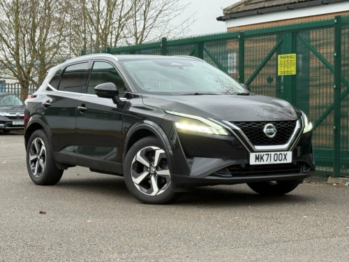 Nissan Qashqai  1.3 DIG-T MHEV Premiere Edition SUV 5dr Petrol Hyb