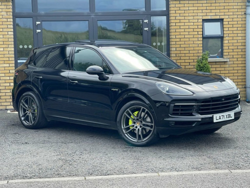 Porsche Cayenne  3.0 V6 5d 456 BHP