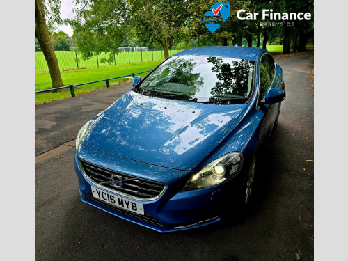 Volvo V40  D2 [120] SE Lux 5dr Geartronic