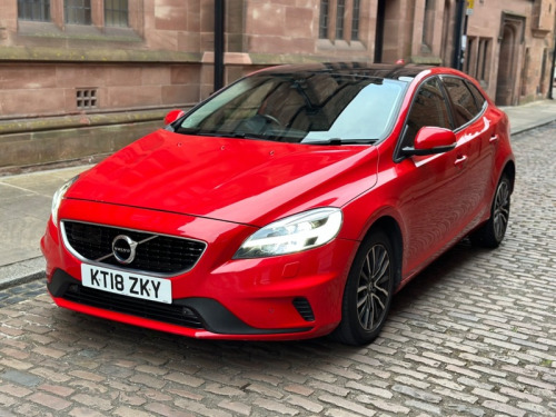 Volvo V40  T2 MOMENTUM NAV PLUS