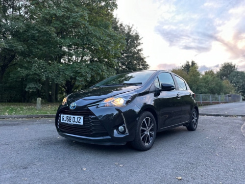 Toyota Yaris  VVT-I ICON TECH