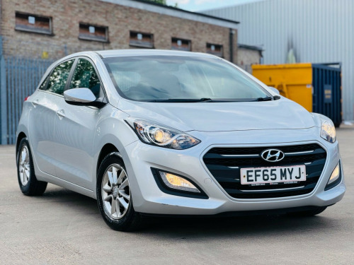 Hyundai i30  1.6 CRDi Blue Drive SE Nav Euro 6 (s/s) 5dr