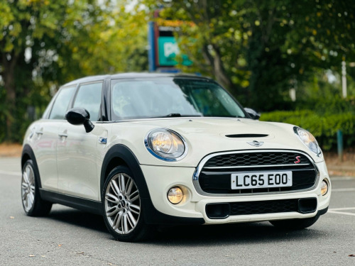 MINI Hatch  2.0 Cooper SD Euro 6 (s/s) 5dr