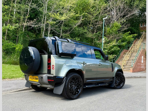 Land Rover 110  3.0 D300 MHEV X-Dynamic HSE Auto 4WD Euro 6 (s/s) 5dr
