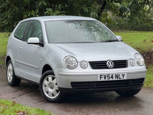 Volkswagen Polo  1.4 Twist Hatchback 3dr Petrol Manual (156 g/km, 7