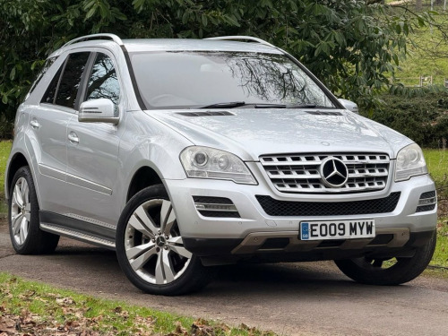 Mercedes-Benz M-Class ML320 3.0 ML320 CDI V6 Sport SUV 5dr Diesel Tiptronic 4W