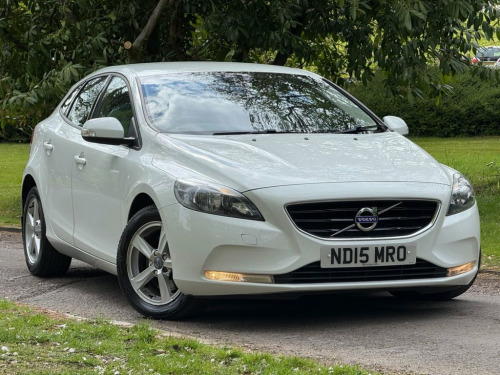 Volvo V40  2.0 D2 ES Hatchback 5dr Diesel Manual Euro 6 (s/s)