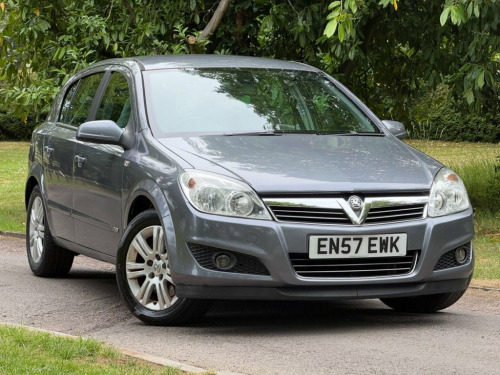 Vauxhall Astra  1.9 CDTi 8v Design Hatchback 5dr Diesel Automatic 
