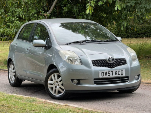 Toyota Yaris  1.3 VVT-i TR Hatchback 5dr Petrol Manual (141 g/km