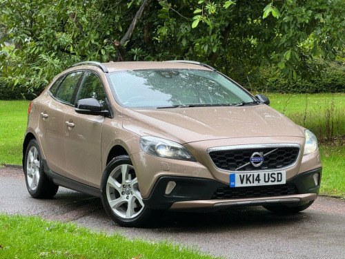 Volvo V40  1.6 D2 Lux Hatchback 5dr Diesel Powershift Euro 5 