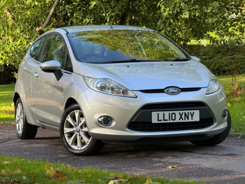 Ford Fiesta  1.25 Zetec Hatchback 3dr Petrol Manual (129 g/km,