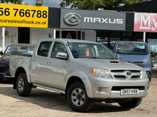 Toyota Hi-Lux  3.0 D-4D Invincible 4WD 4dr