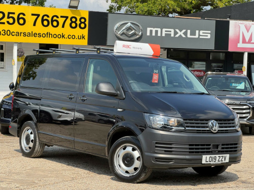 Volkswagen Transporter Shuttle  2.0 TDI BlueMotion Tech S FWD SWB Euro 6 (s/s) 5dr