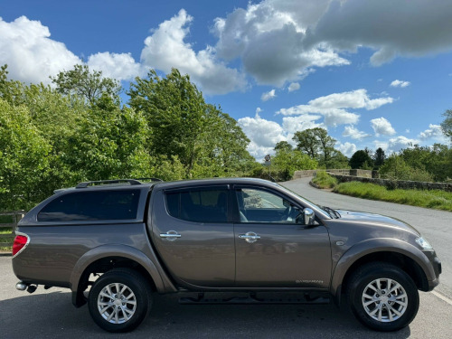 Mitsubishi L200  2.5 DI-D Barbarian 4WD Euro 5 4dr (LB)